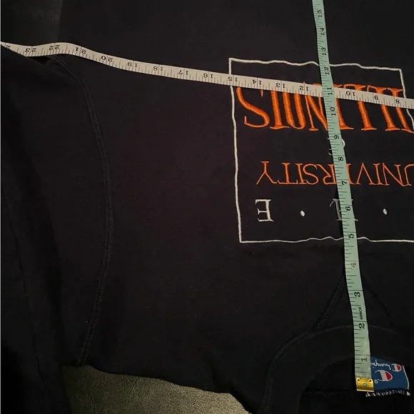 Champion Vintage University of Illinois Blue Crewneck Sweatshirt - Picture 9 of 11